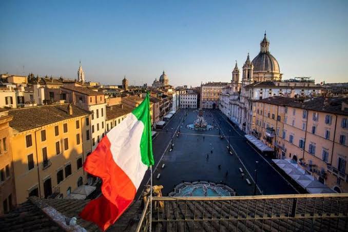 Italia Back